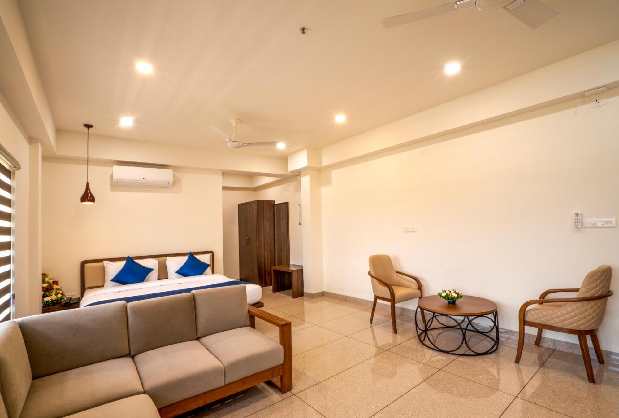 Kumbanad Heritage Hotel Vennikulam Eksteriør bilde