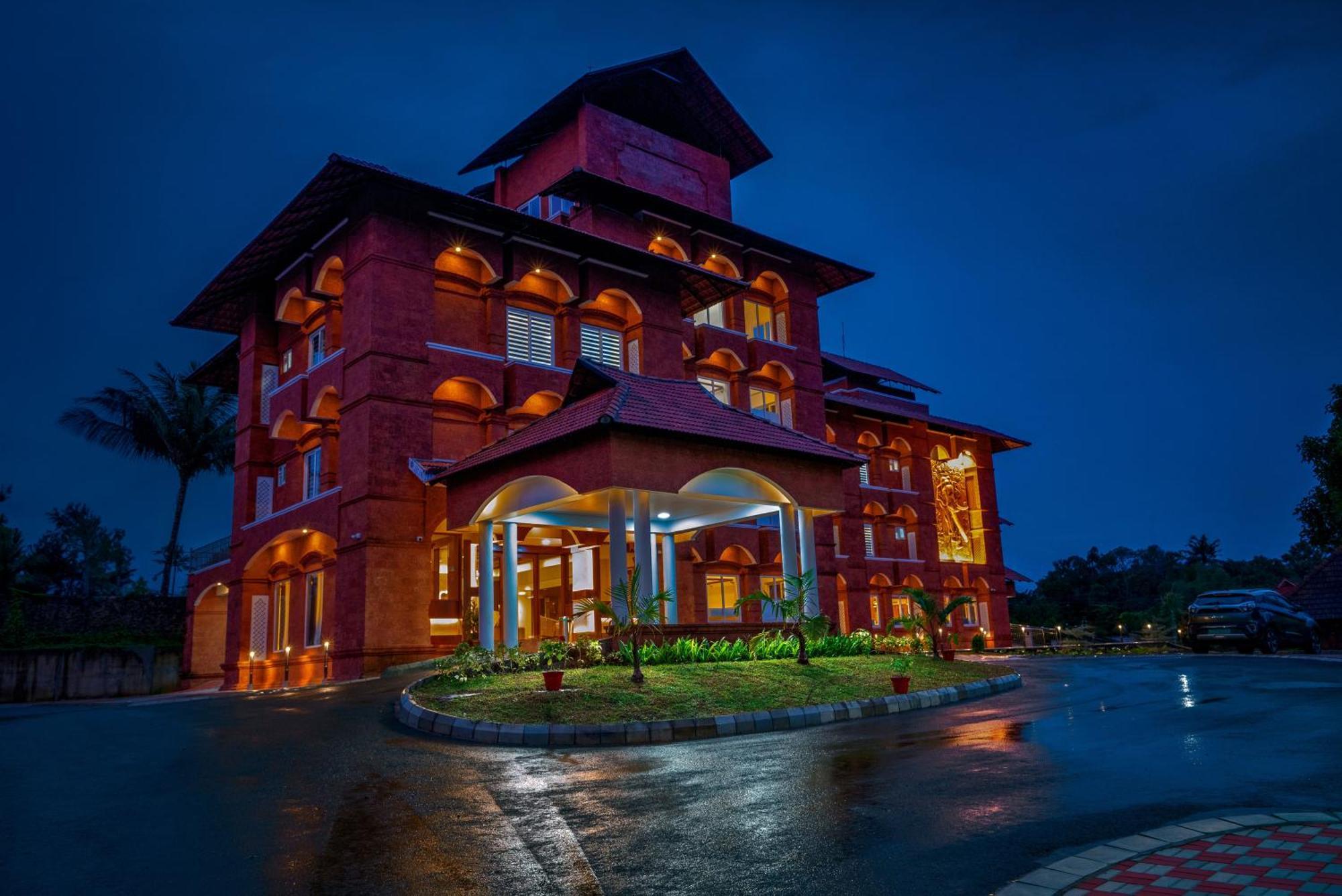 Kumbanad Heritage Hotel Vennikulam Eksteriør bilde